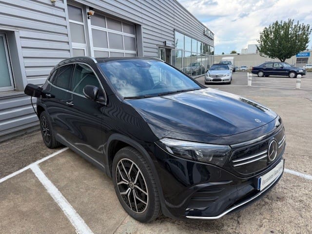 MERCEDES-BENZ EQA